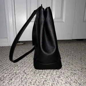 Glass Ladder & Co | Bags | Glass Ladder Co Medium Michelle  display picture 1